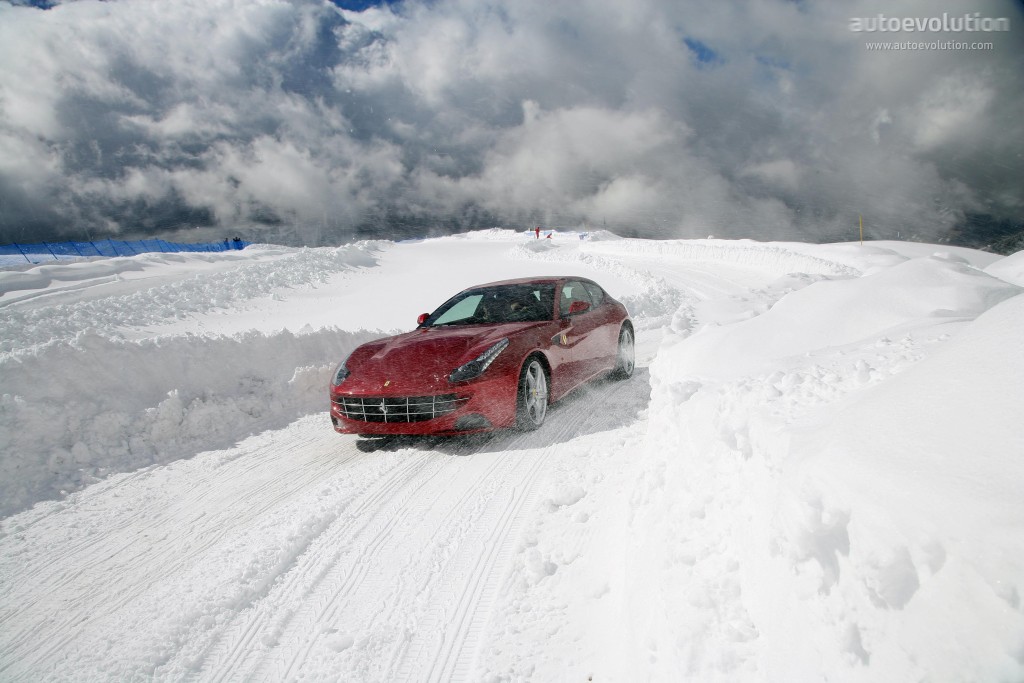 Ferrari Ff photo 13