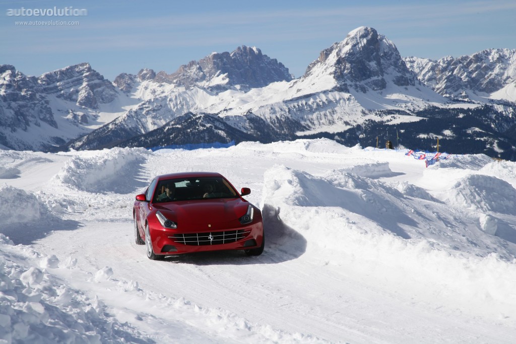 Ferrari Ff photo 17