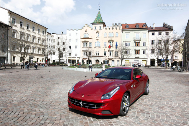 Ferrari Ff photo 20