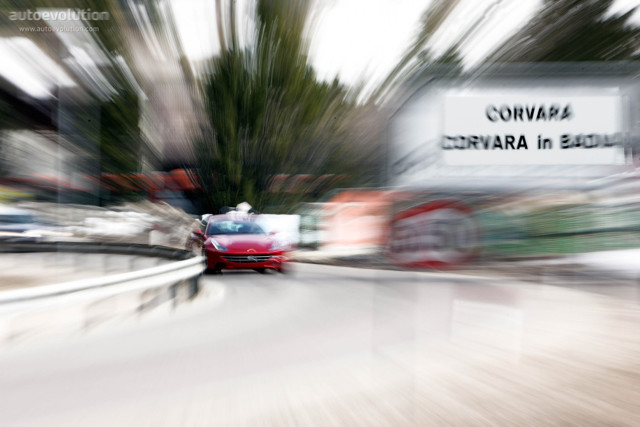 Ferrari Ff photo 21