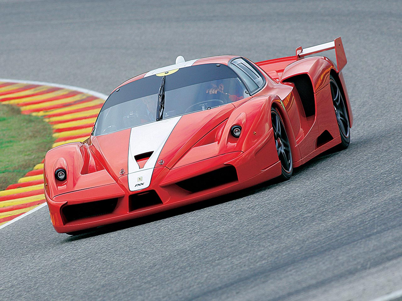 Ferrari Fxx photo 11
