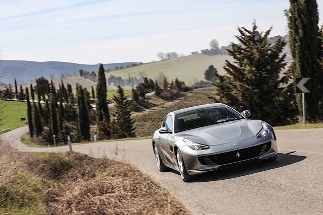 Ferrari Gtc4lusso T foto 5