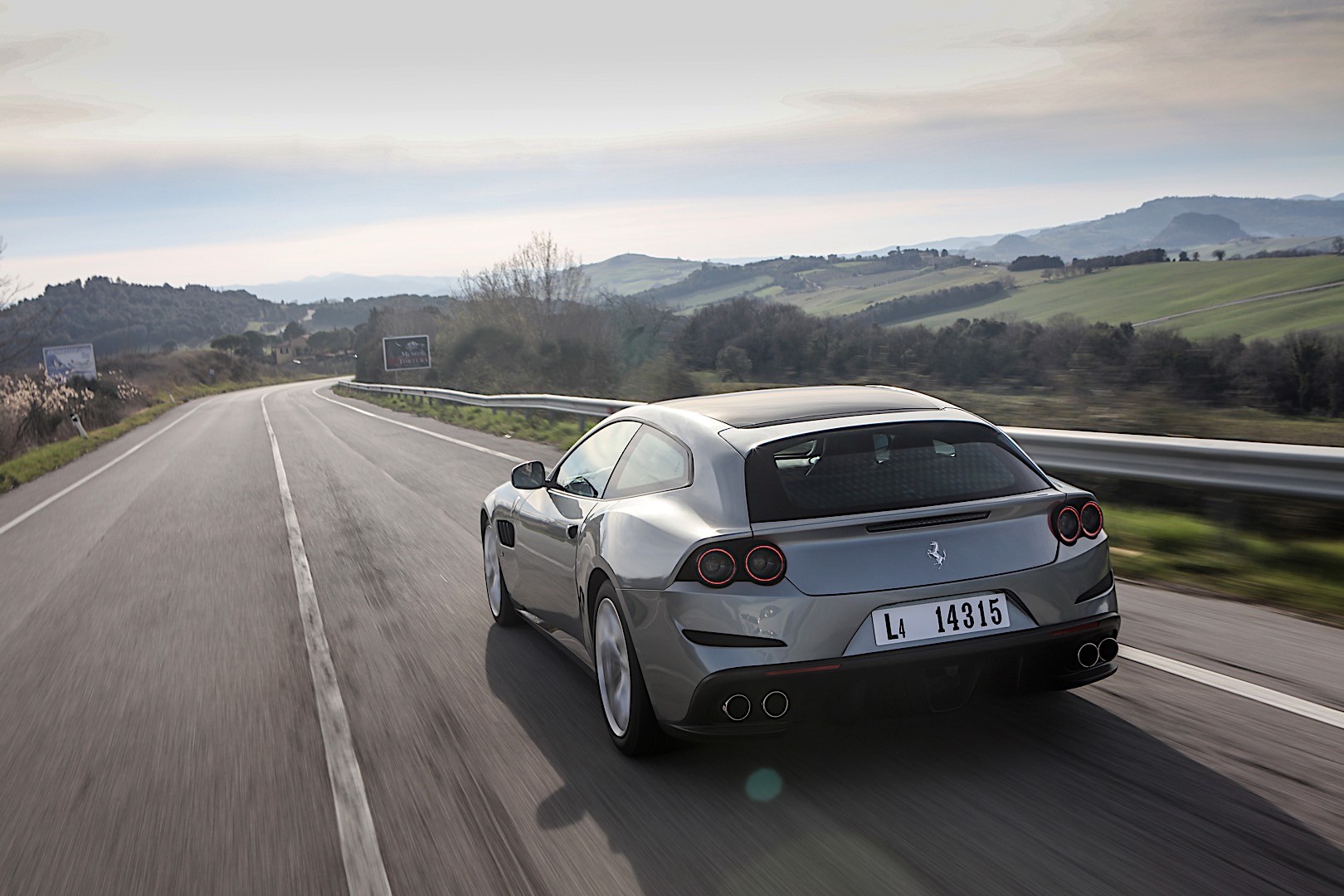 Ferrari Gtc4lusso T photo 7