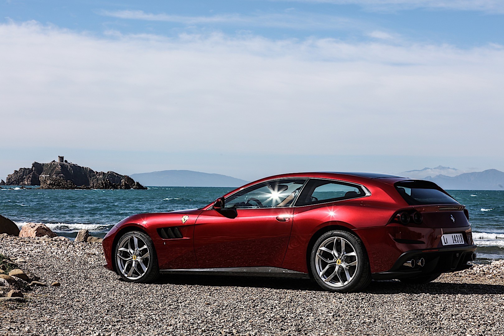 Ferrari Gtc4lusso T photo 9