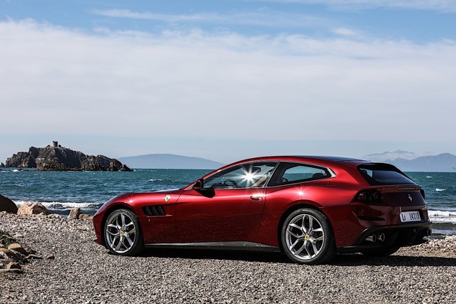 Ferrari Gtc4lusso T foto 9