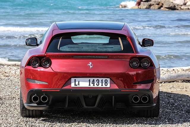 Ferrari Gtc4lusso T foto 17