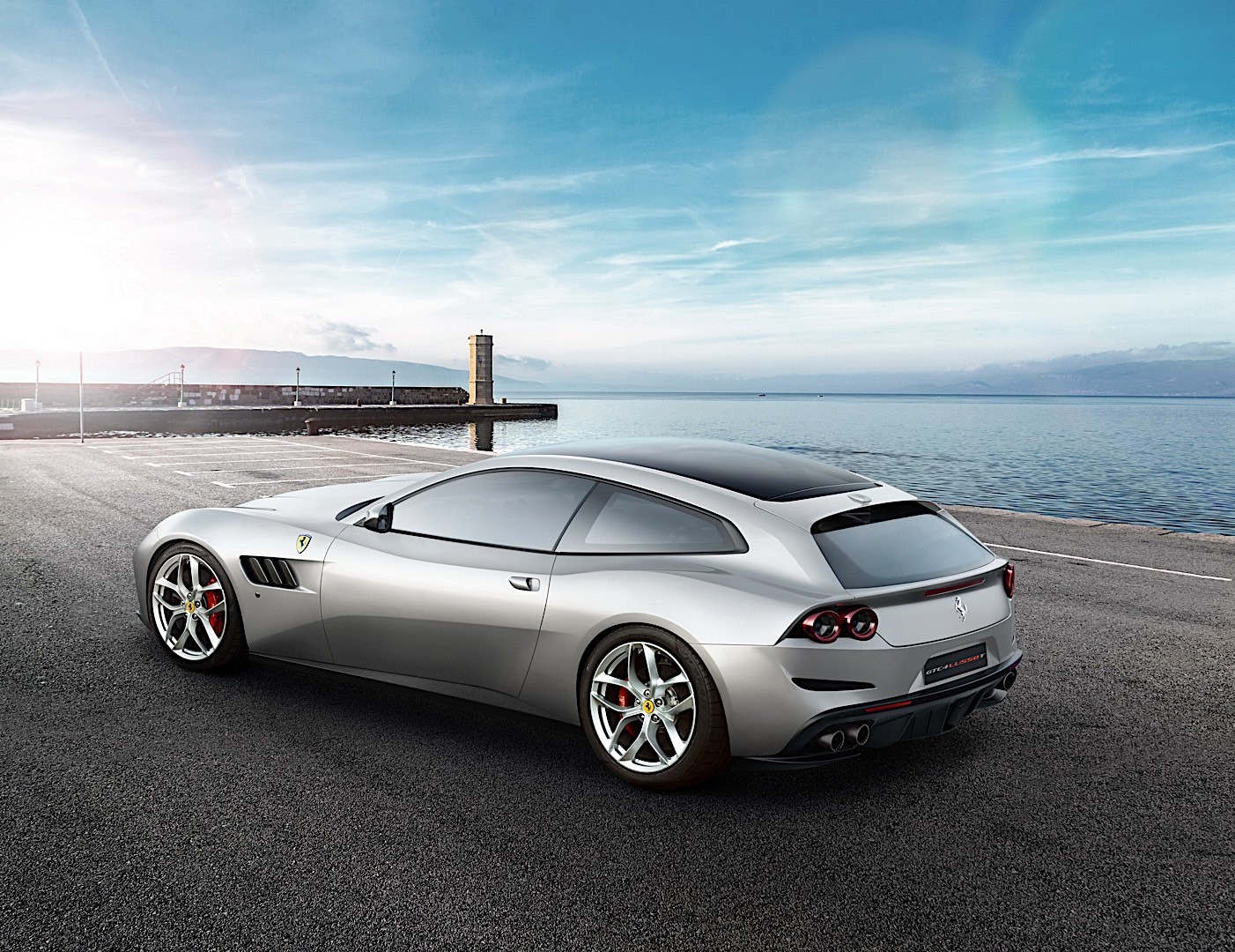 Ferrari Gtc4lusso T photo 25