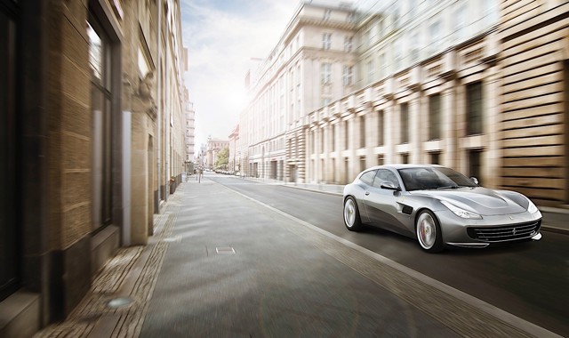 Ferrari Gtc4lusso T foto 1