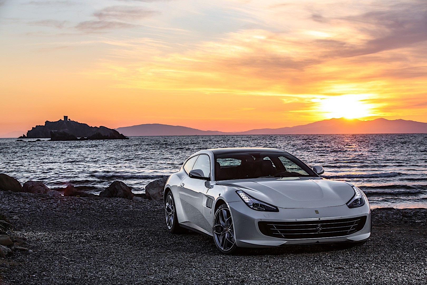 Ferrari Gtc4lusso T photo 2