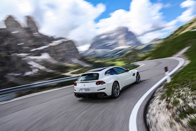 Ferrari Gtc4lusso foto 18