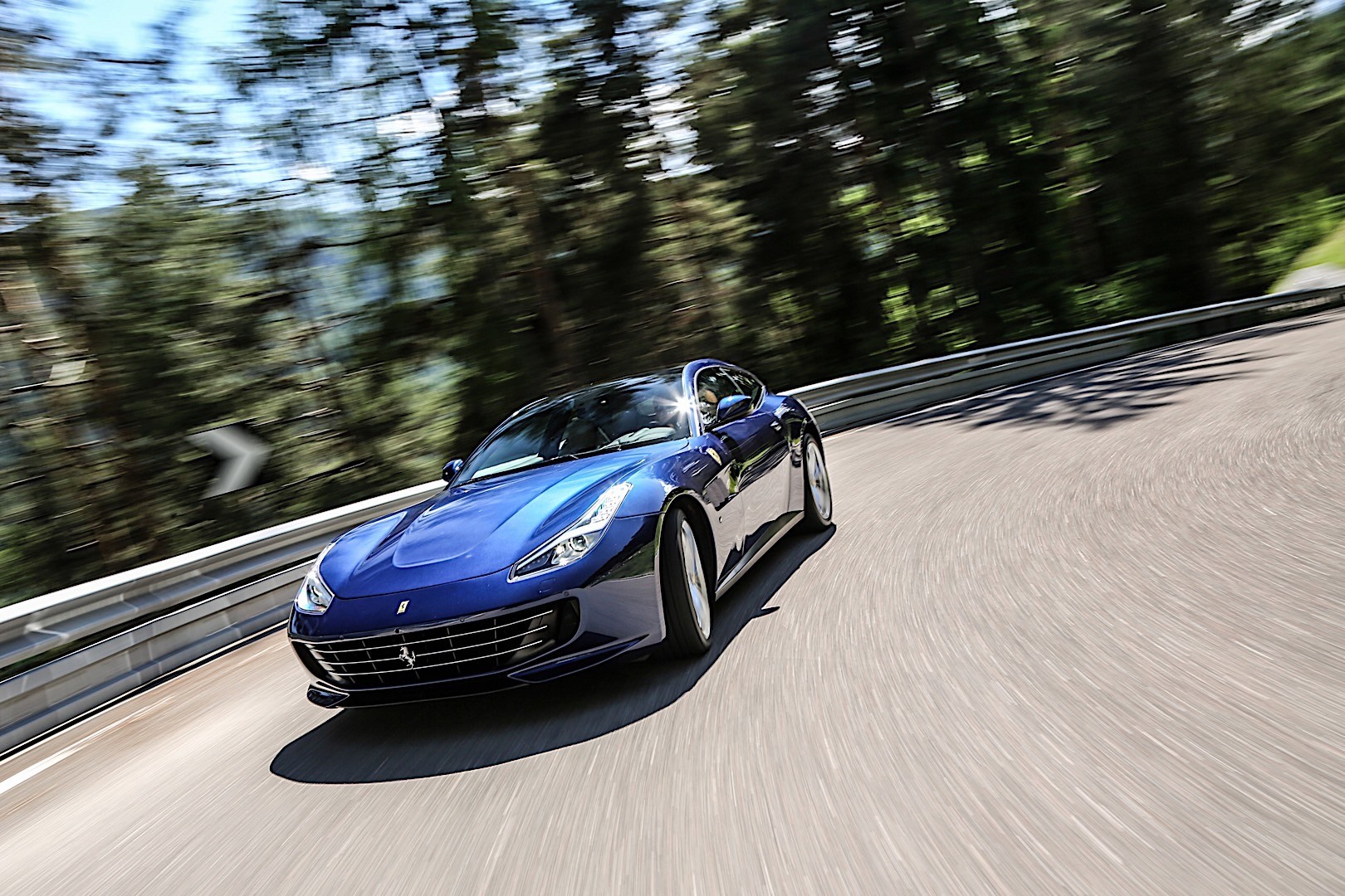 Ferrari Gtc4lusso photo 30