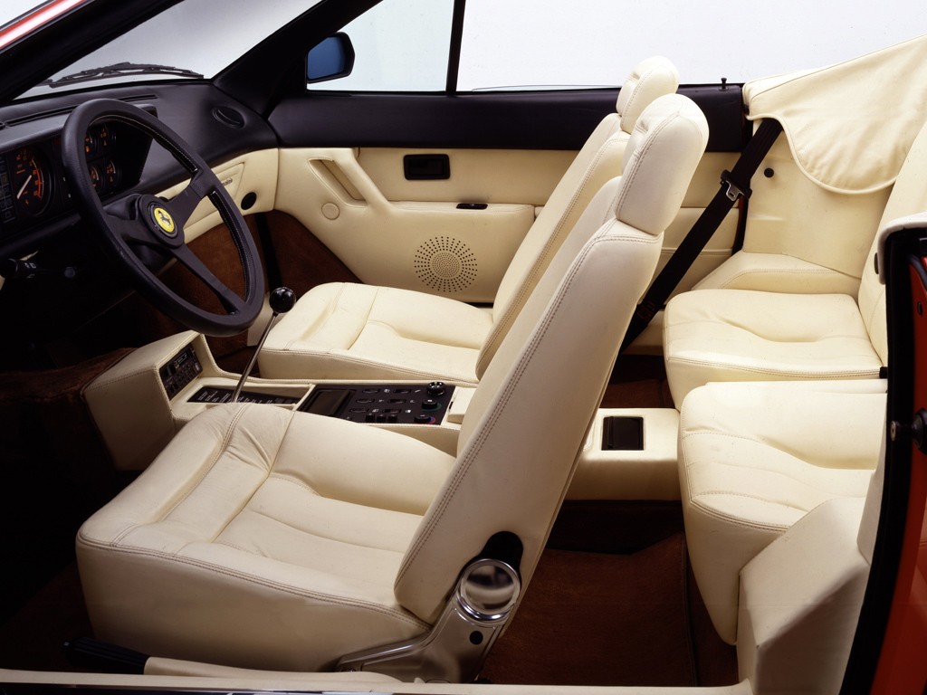 Ferrari Mondial Cabriolet photo 10