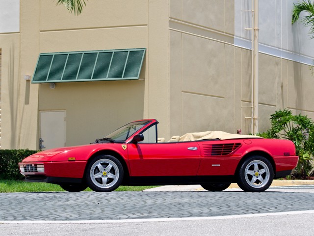 Ferrari Mondial Cabriolet photo 8