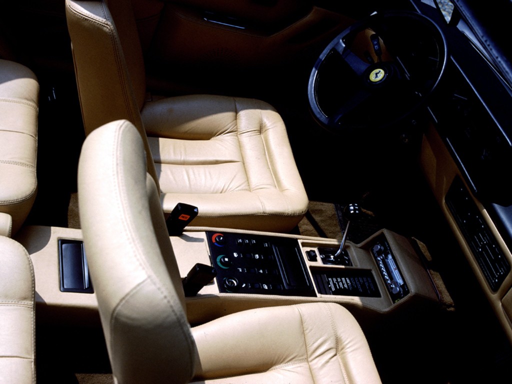 Ferrari Mondial Cabriolet photo 13