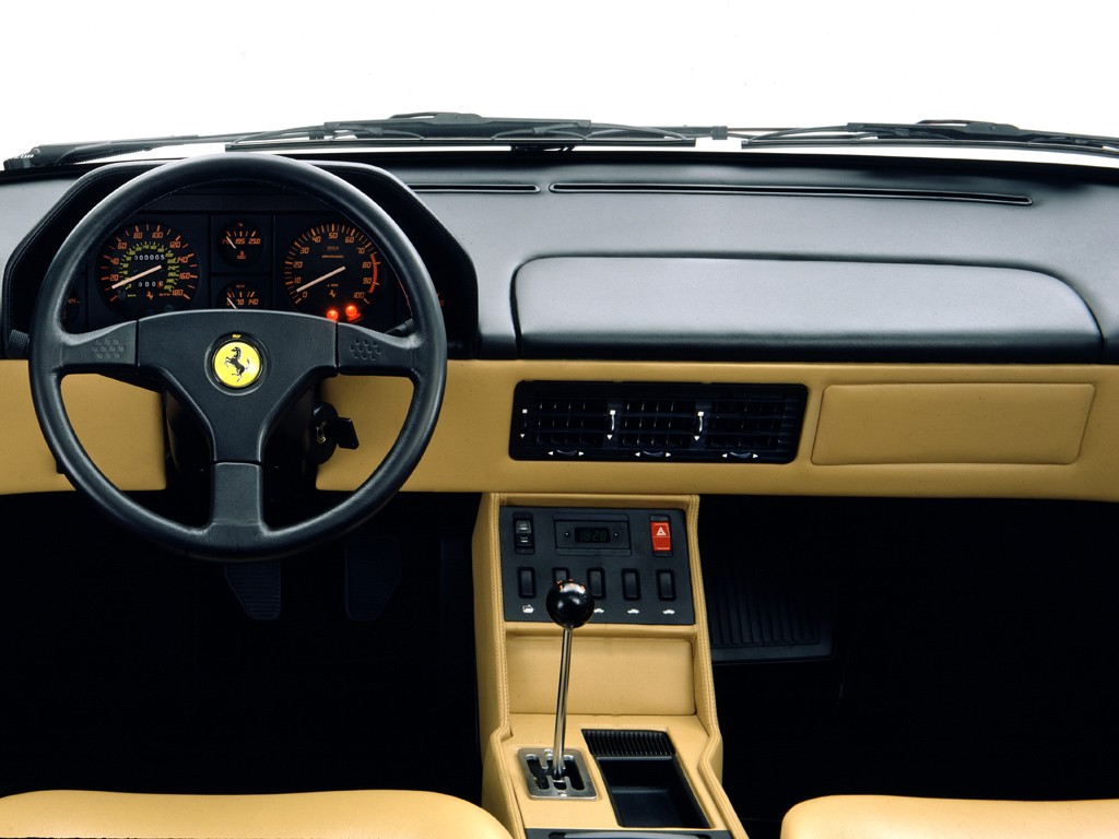 Ferrari Mondial Cabriolet photo 11