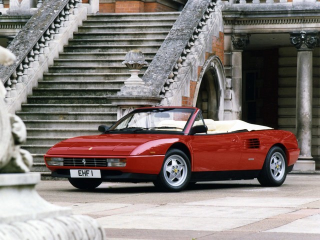 Ferrari Mondial Cabriolet photo 8