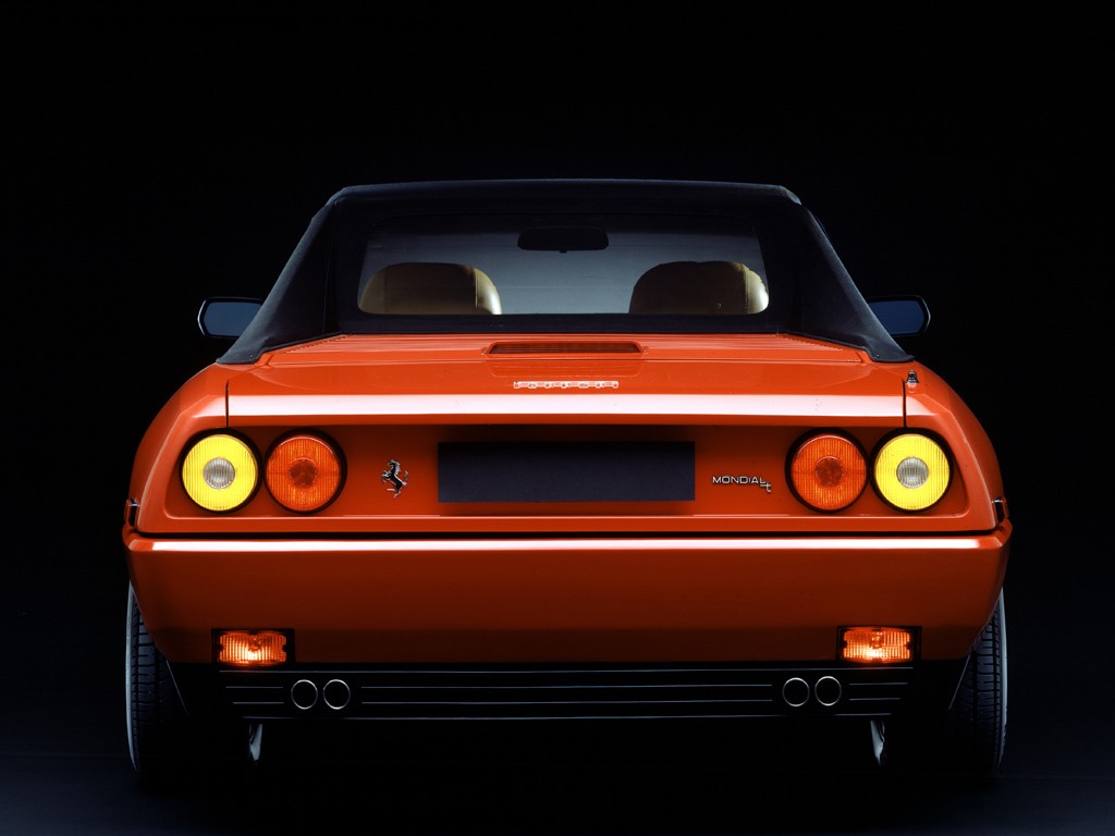 Ferrari Mondial Cabriolet photo 3