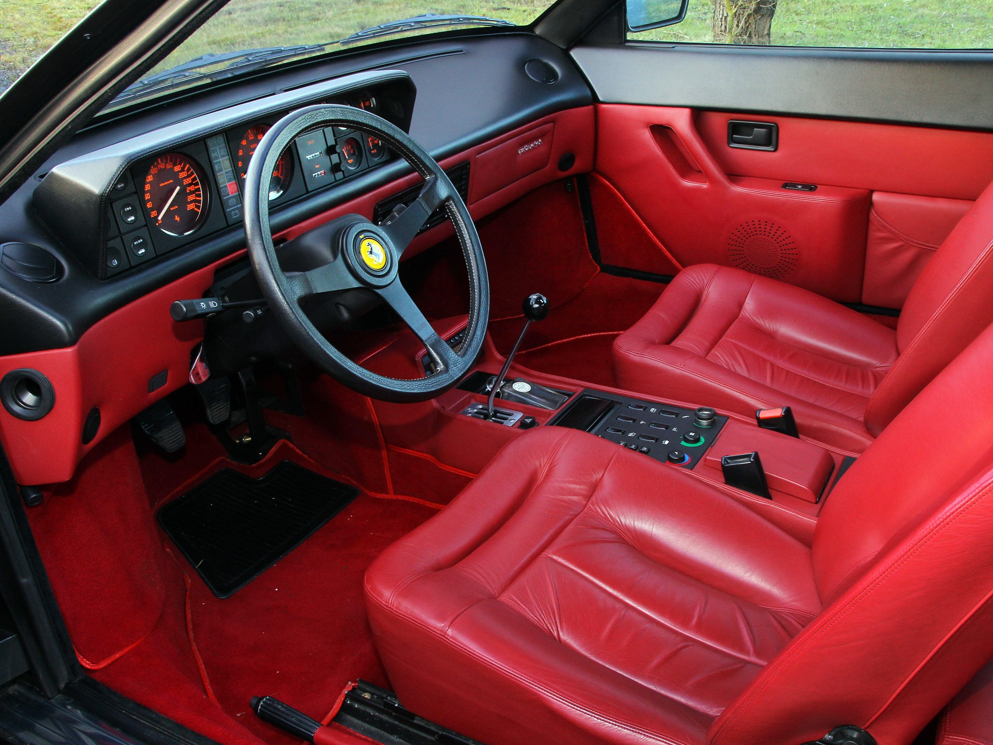 Ferrari Mondial photo 15