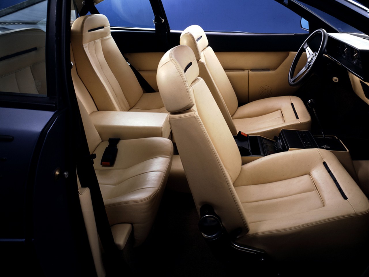 Ferrari Mondial photo 28