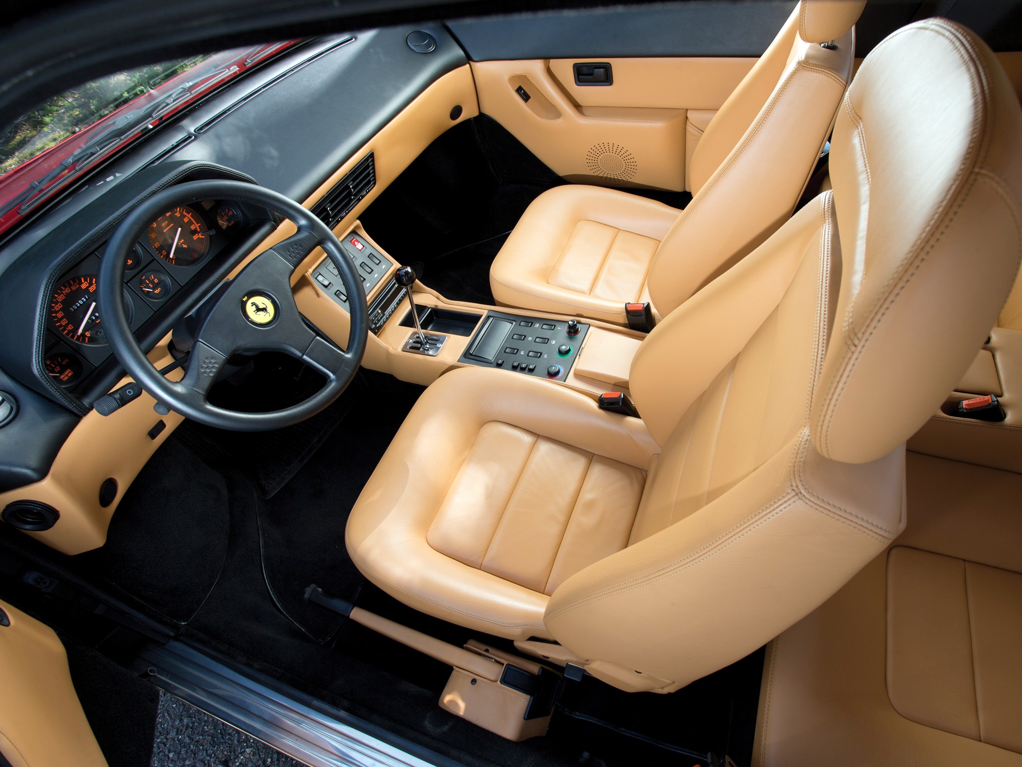 Ferrari Mondial photo 15