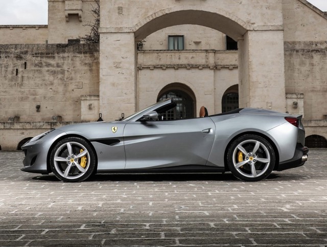 Ferrari Portofino photo 13