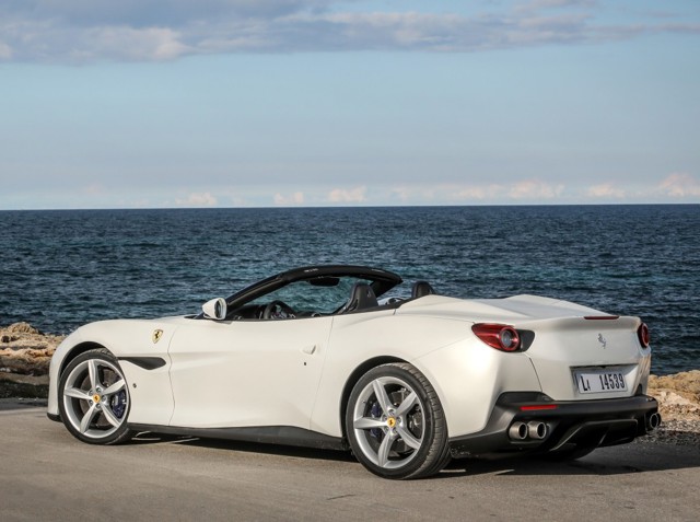 Ferrari Portofino photo 18