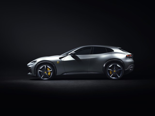 Ferrari Purosangue photo 2