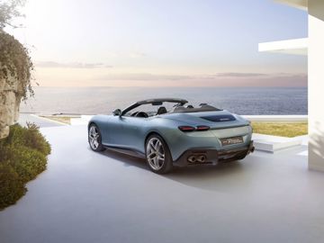 FERRARI Roma Convertible