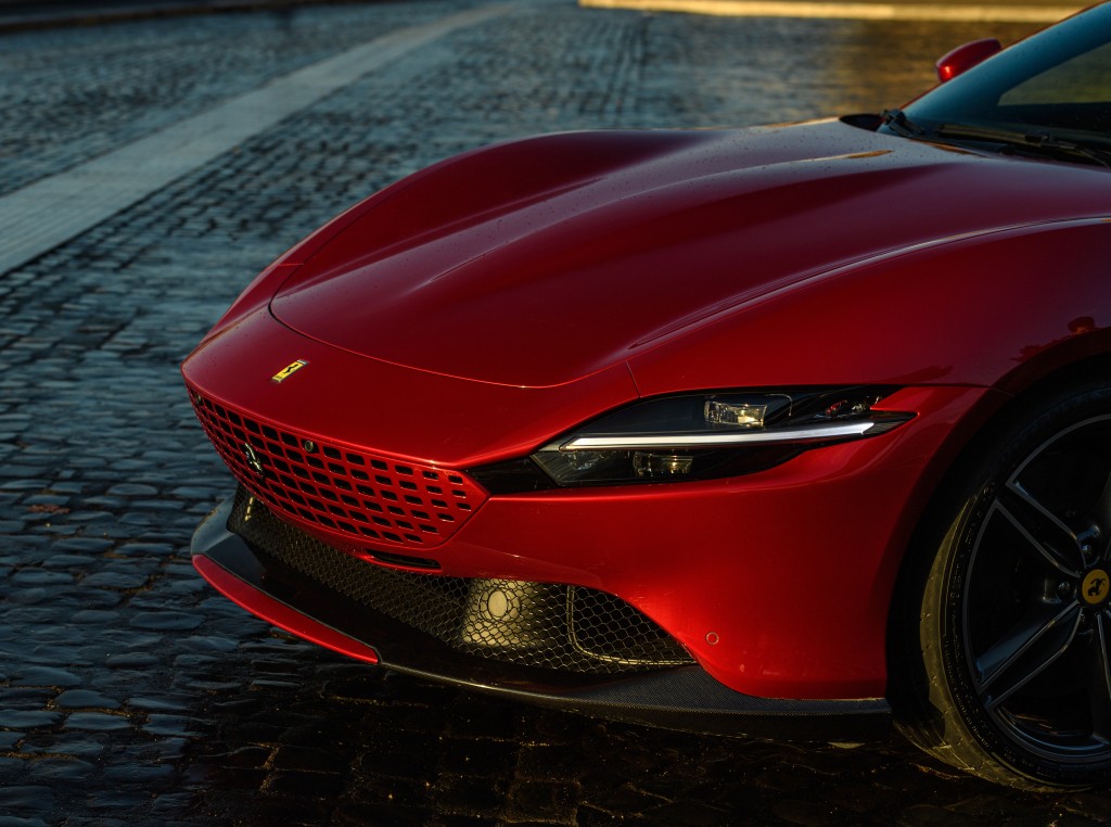 Ferrari Roma photo 15