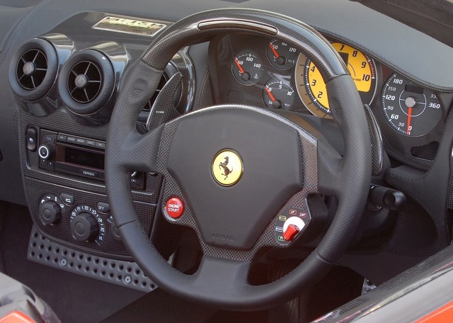 Ferrari Scuderia Spider foto 36