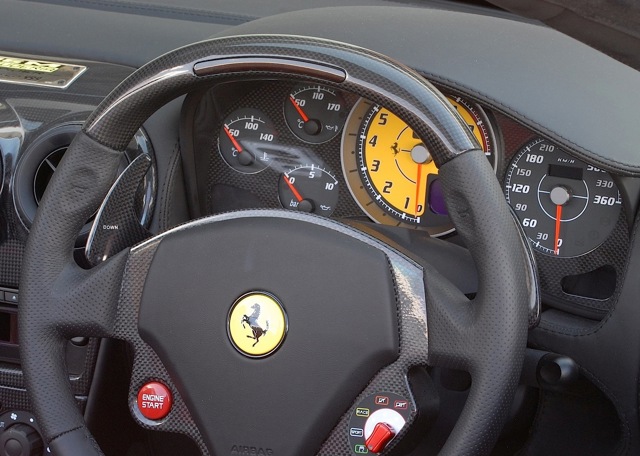 Ferrari Scuderia Spider foto 37