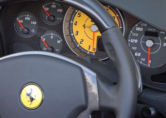 Ferrari Scuderia Spider foto 38
