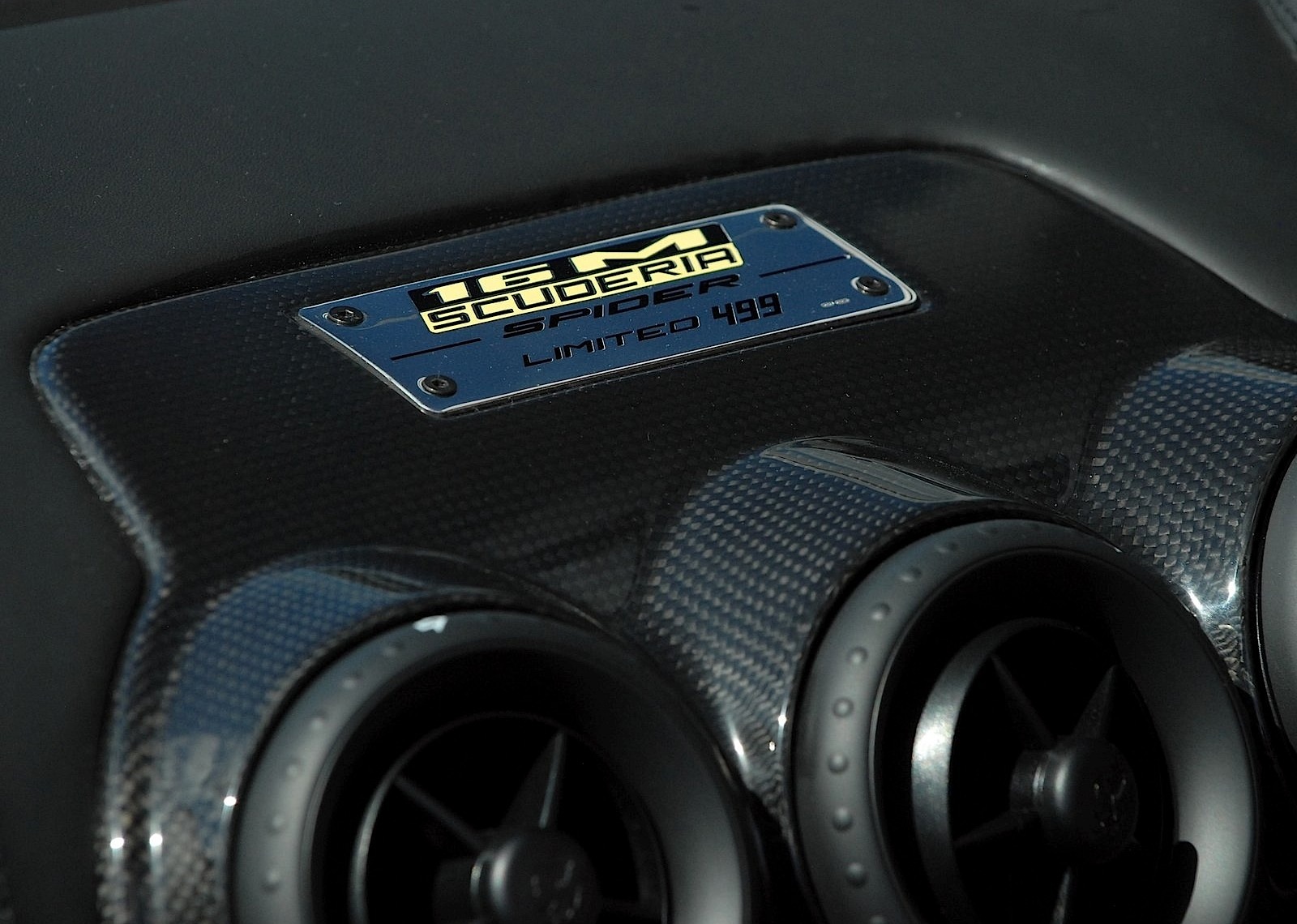 Ferrari Scuderia Spider photo 39