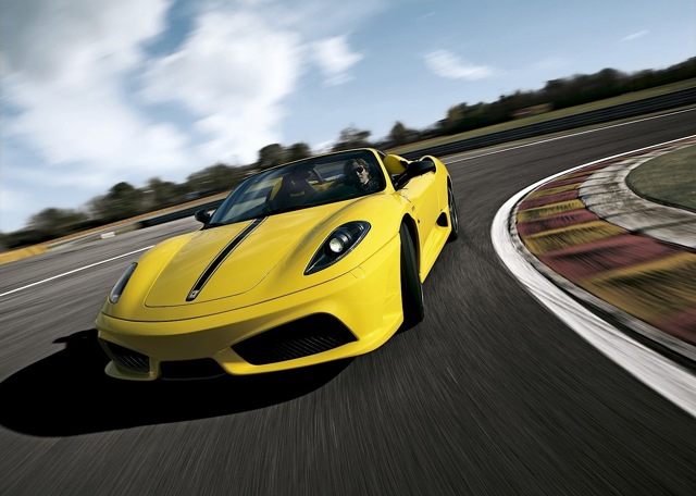 Ferrari Scuderia Spider foto 8