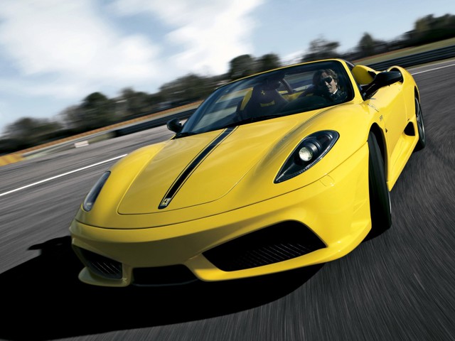Ferrari Scuderia Spider foto 30