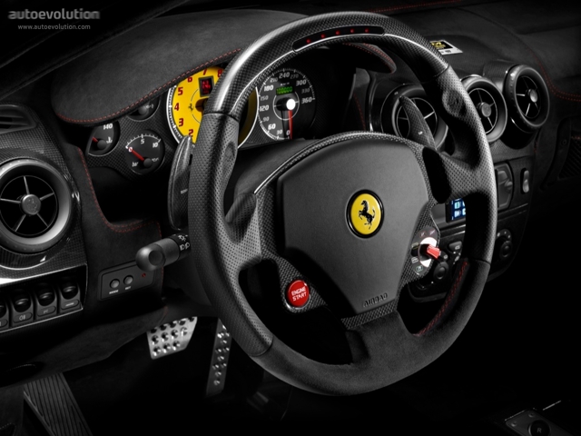 Ferrari Scuderia Spider foto 31