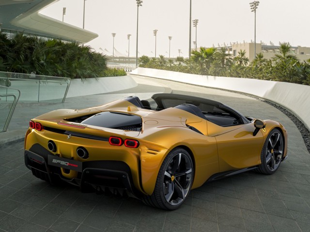 Ferrari Sf90 photo 3