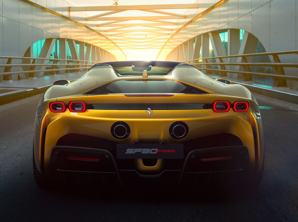 Ferrari Sf90 photo 5