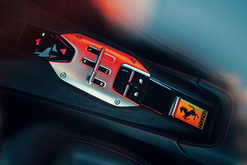 Ferrari Sf90 photo 27