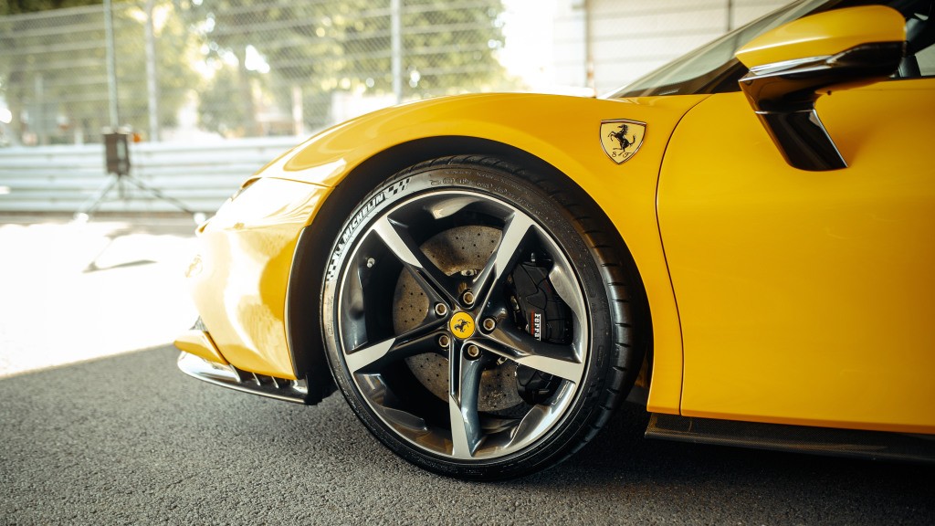 Ferrari Sf90 photo 11