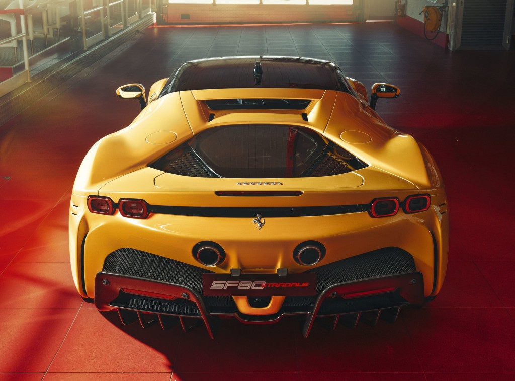 Ferrari Sf90 photo 15