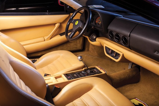 Ferrari Testarossa/512 Tr/512M photo 31