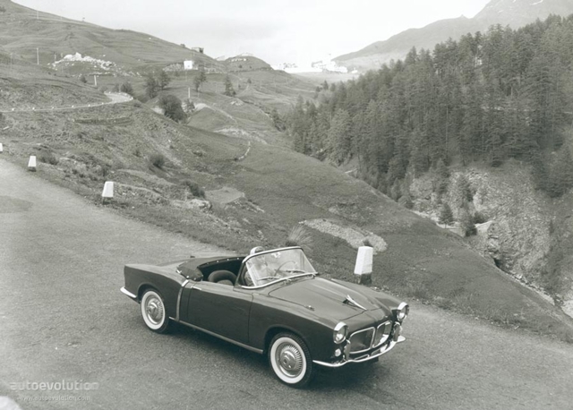 Fiat 1200 Spider foto 3