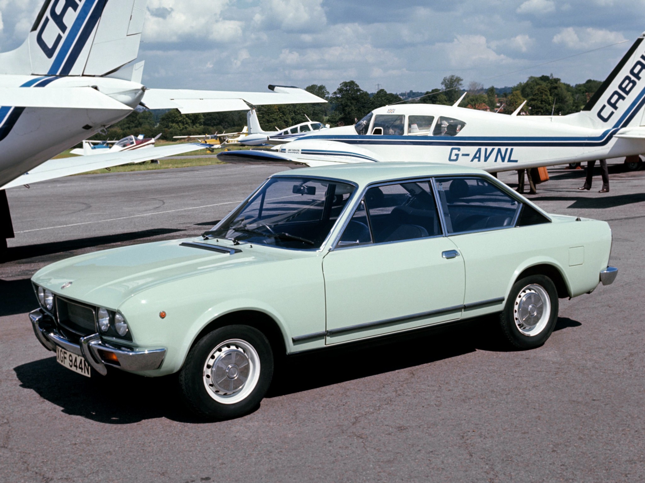 Fiat 124 Coupe photo 5