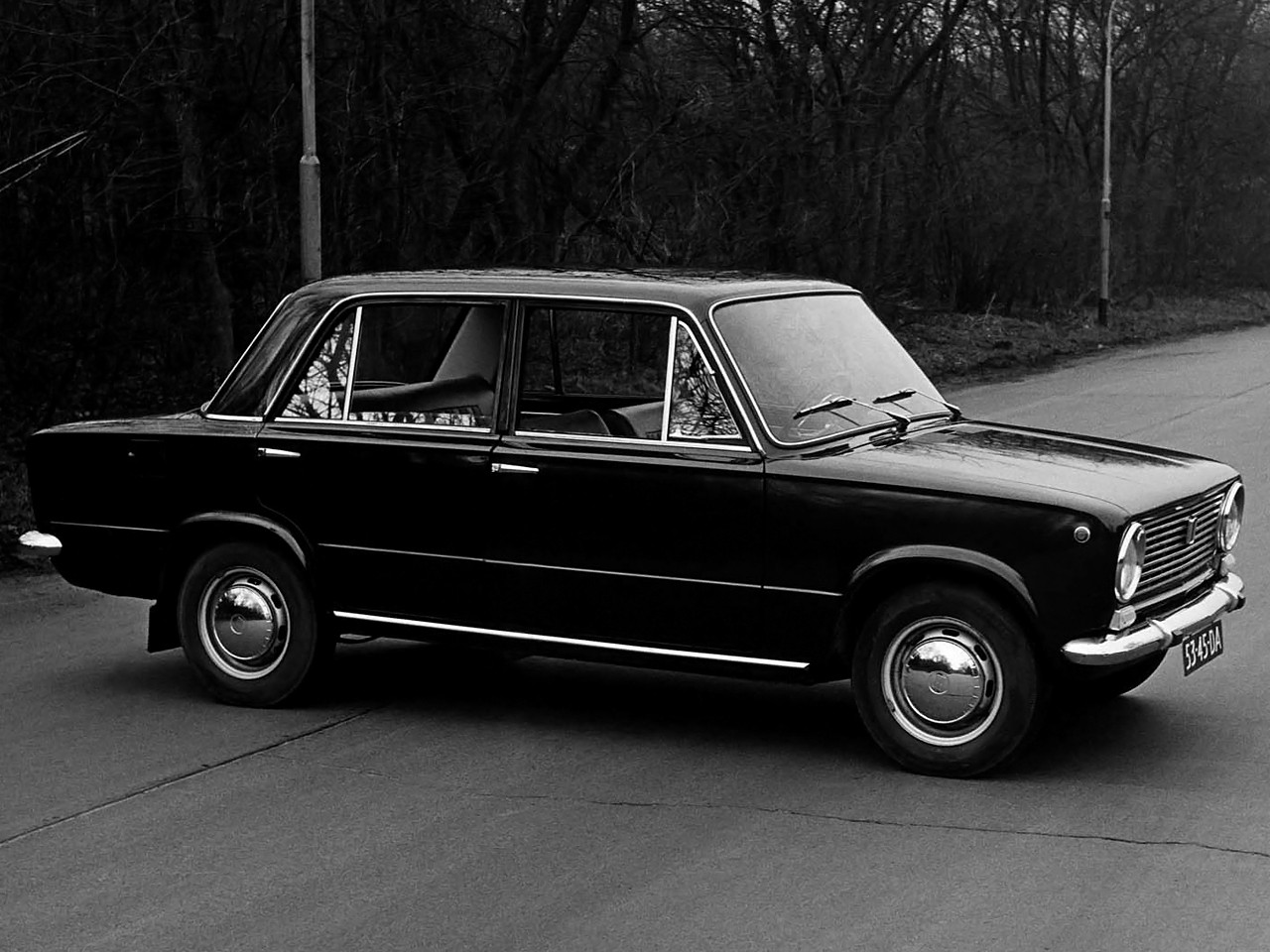 Fiat 124 Saloon photo 10