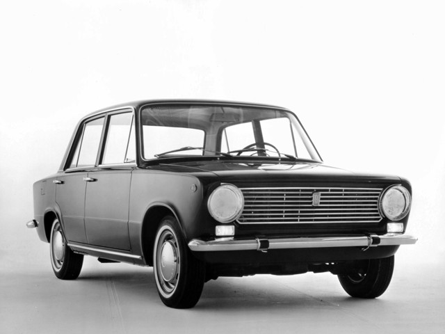 Fiat 124 Saloon Foto 12