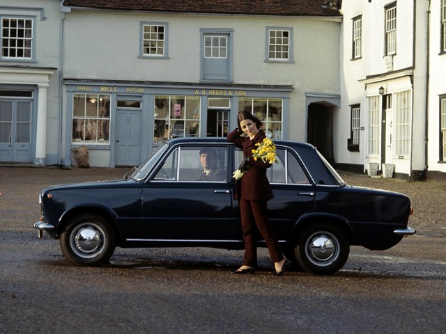 Fiat 124 Saloon Foto 5