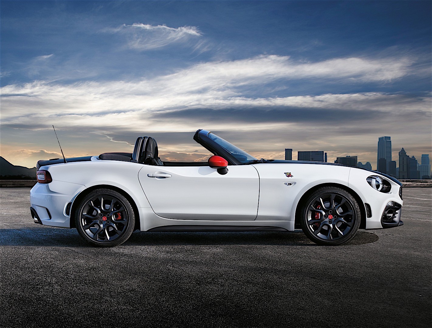 Fiat 124 Spider photo 3