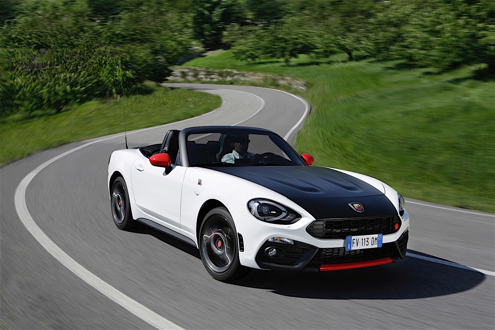 Fiat 124 Spider photo 5