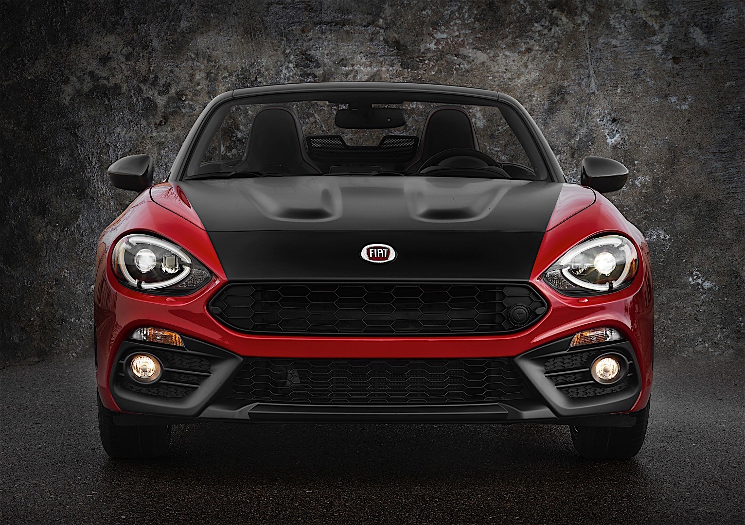 Fiat 124 Spider photo 12
